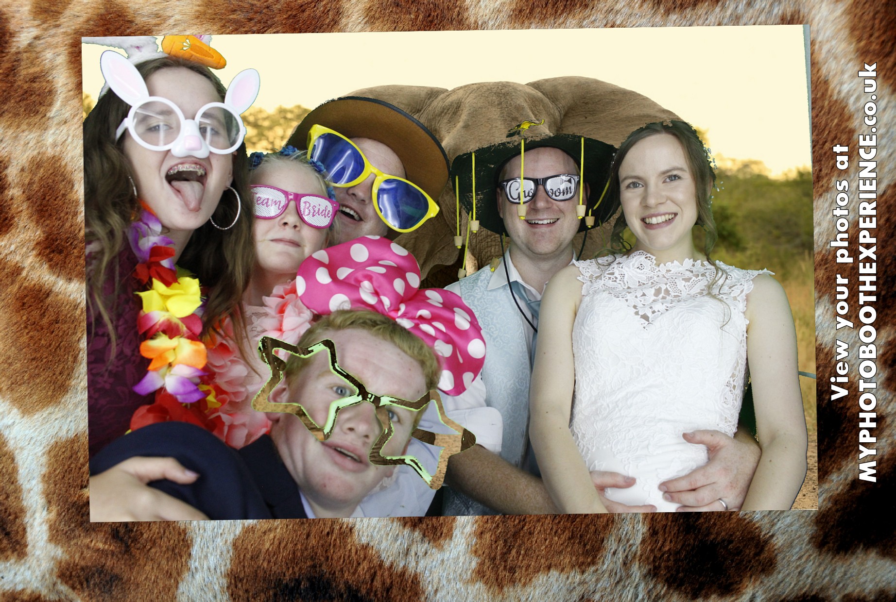 Rebecca and Warren's Wedding | View more photos from the event at gallery.myphotoboothexperience.co.uk/u/MyPhotoBoothExperienceLtd/Rebecca-and-Warrens-Wedding